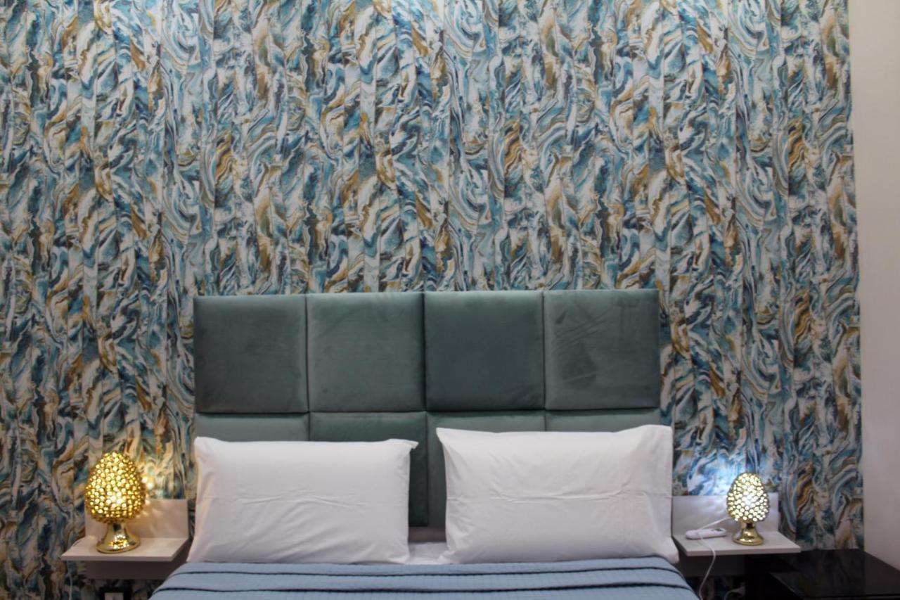 My Luxury Couette-café Naples